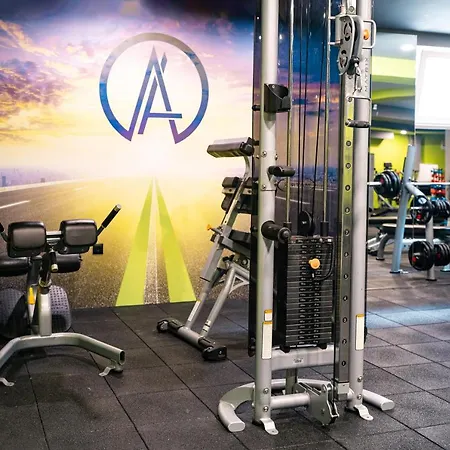 Address Хотел *