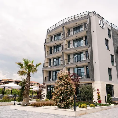 Address Хотел *